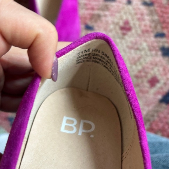 BP. Nordstrom Magenta Suede Pointed Tow Bow Loafers - Picture 6 of 7